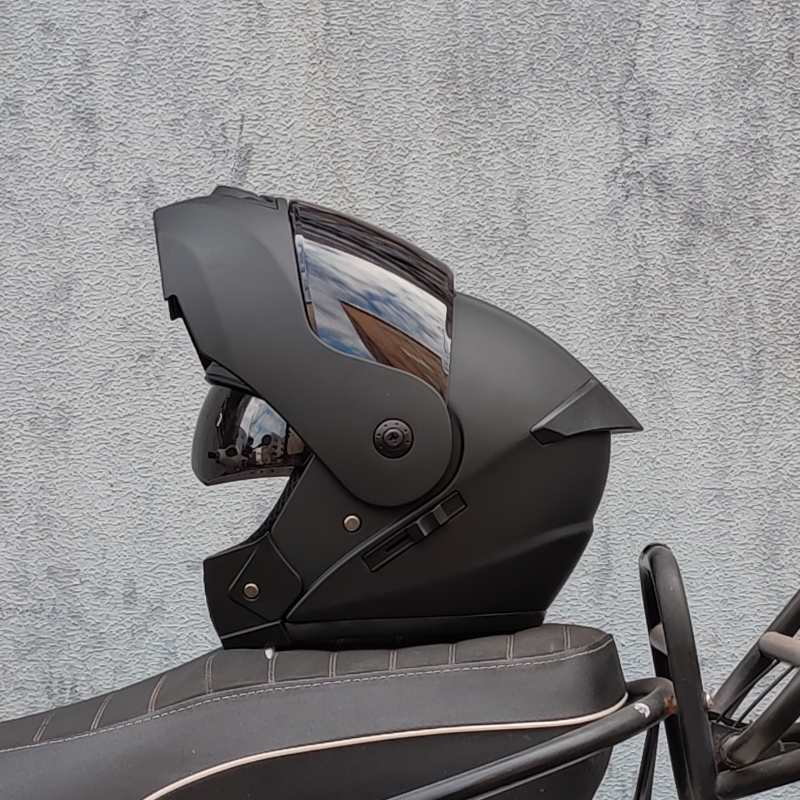 Modular Flip Up Motorcycle Helmet Dot Approved - ORZ Nieuwste DOT-goedgekeurde veiligheidsmodulaire flip-motorhelm Voyage